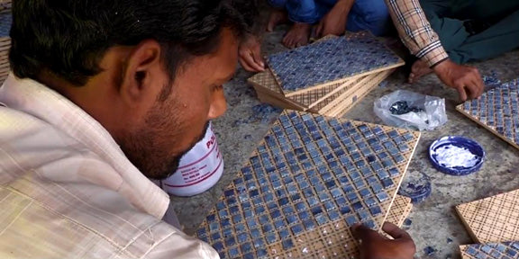 How we empowers and educates artisans