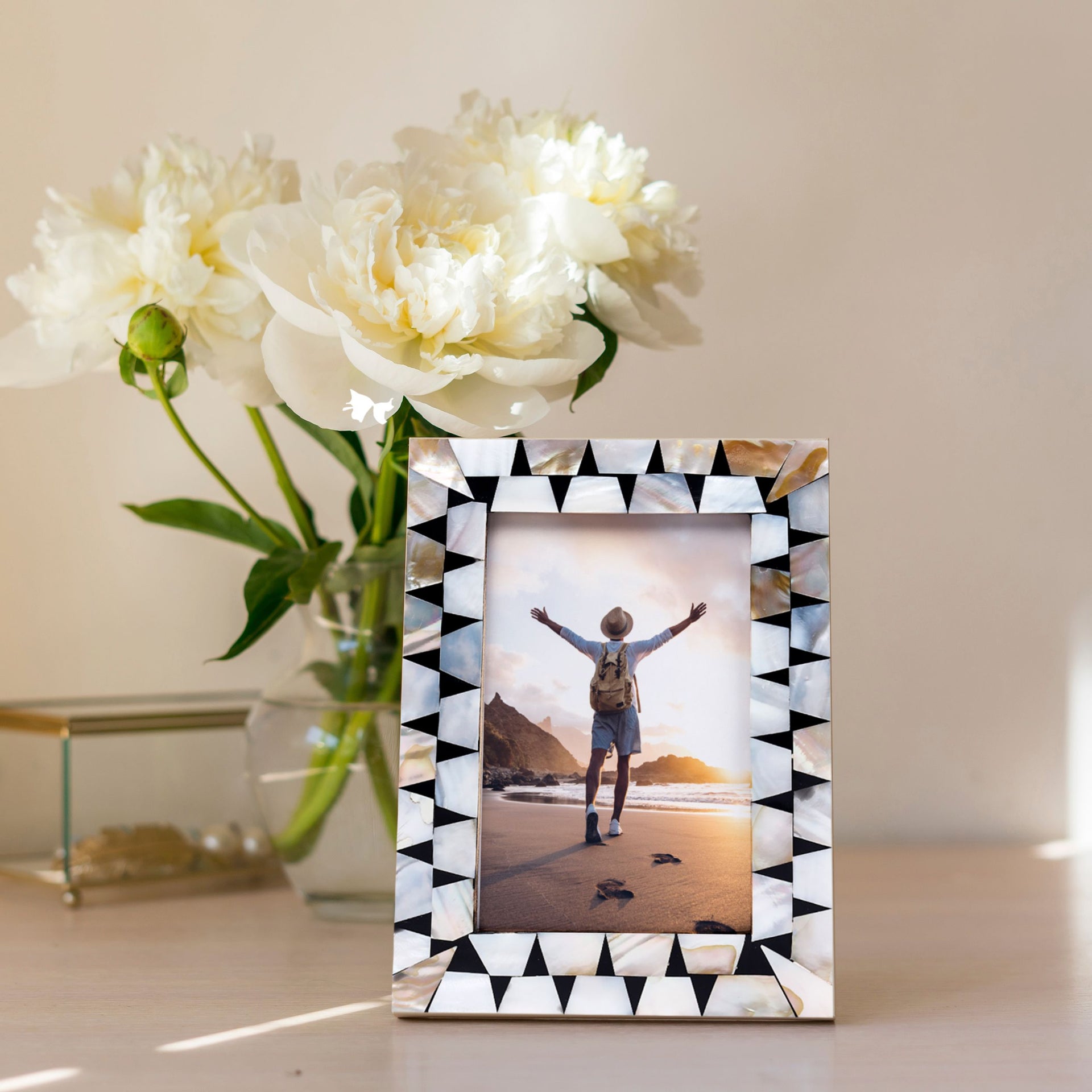 Picture Frames Pearlescent Flash Pattern Mother of Pearl & Resin Collection in 3 Sizes