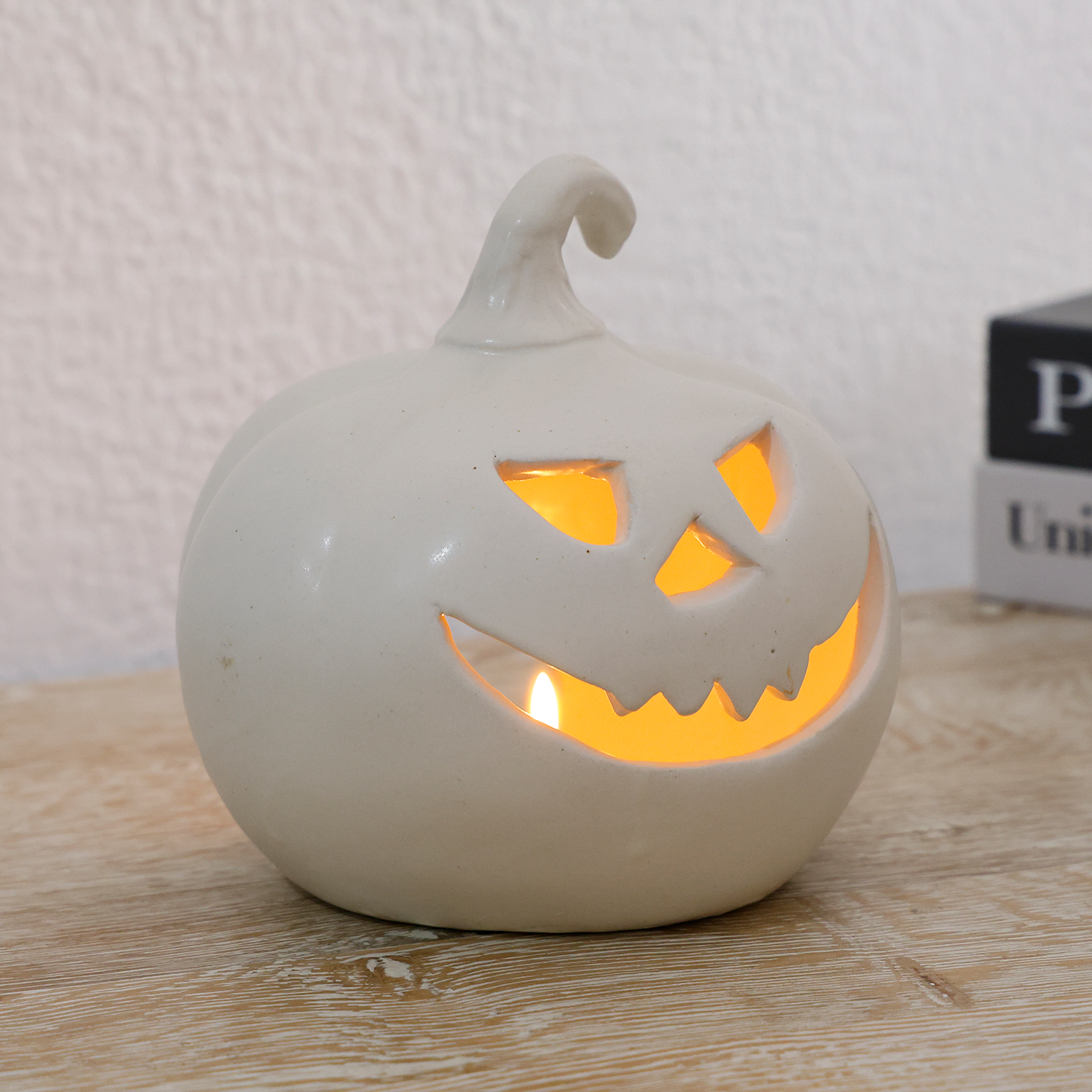 Halloween Spooky Tabletop Decor – Ceramic Pumpkin