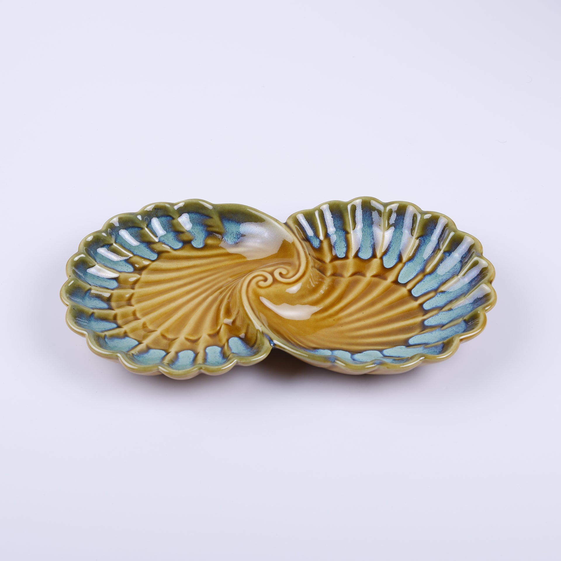 Handmade Decorative Ceramic Platter For Serving & Decor - Dual Shell Green