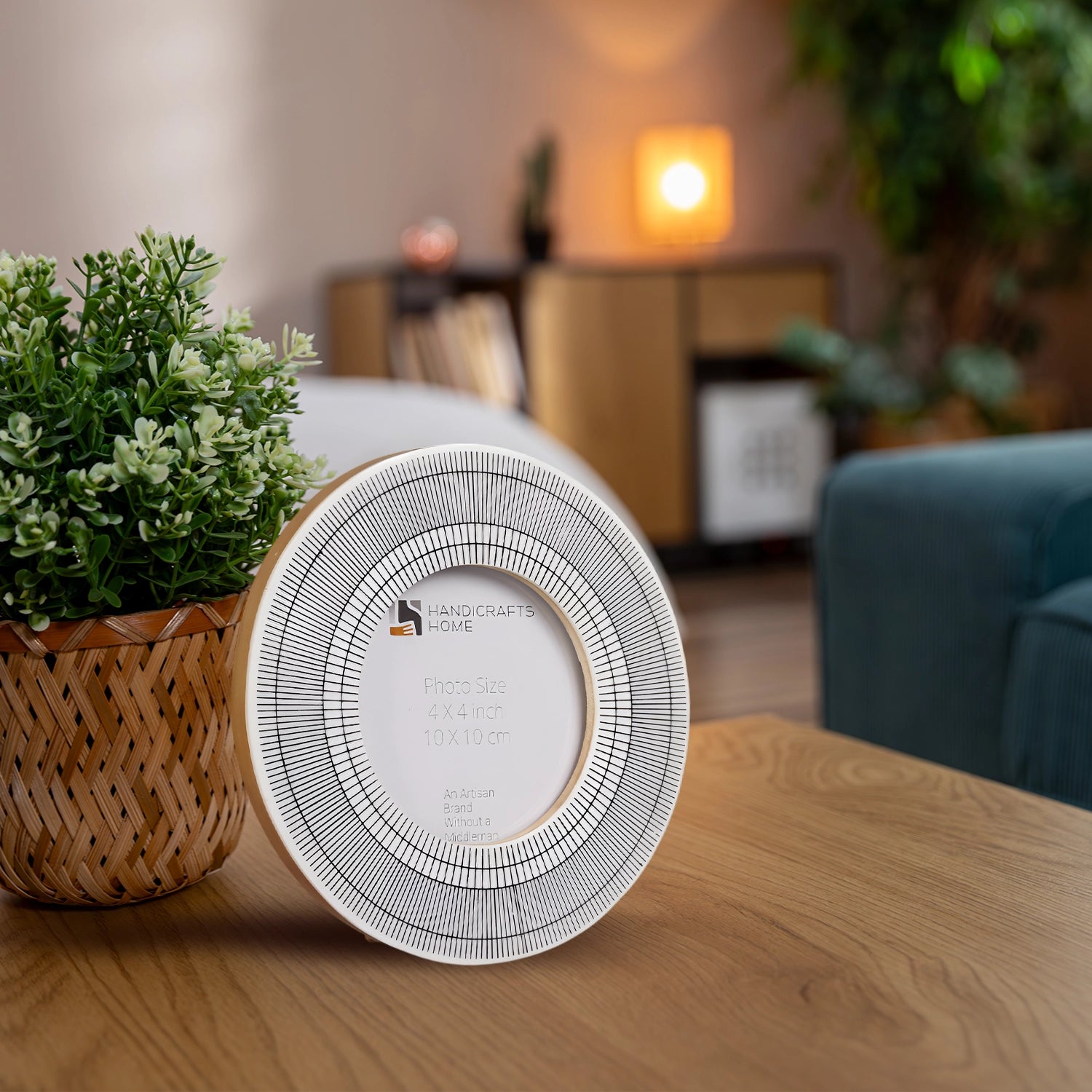 Baby Round Picture Frame Sunburst Collection Bone Inlay Black & White - 4x4