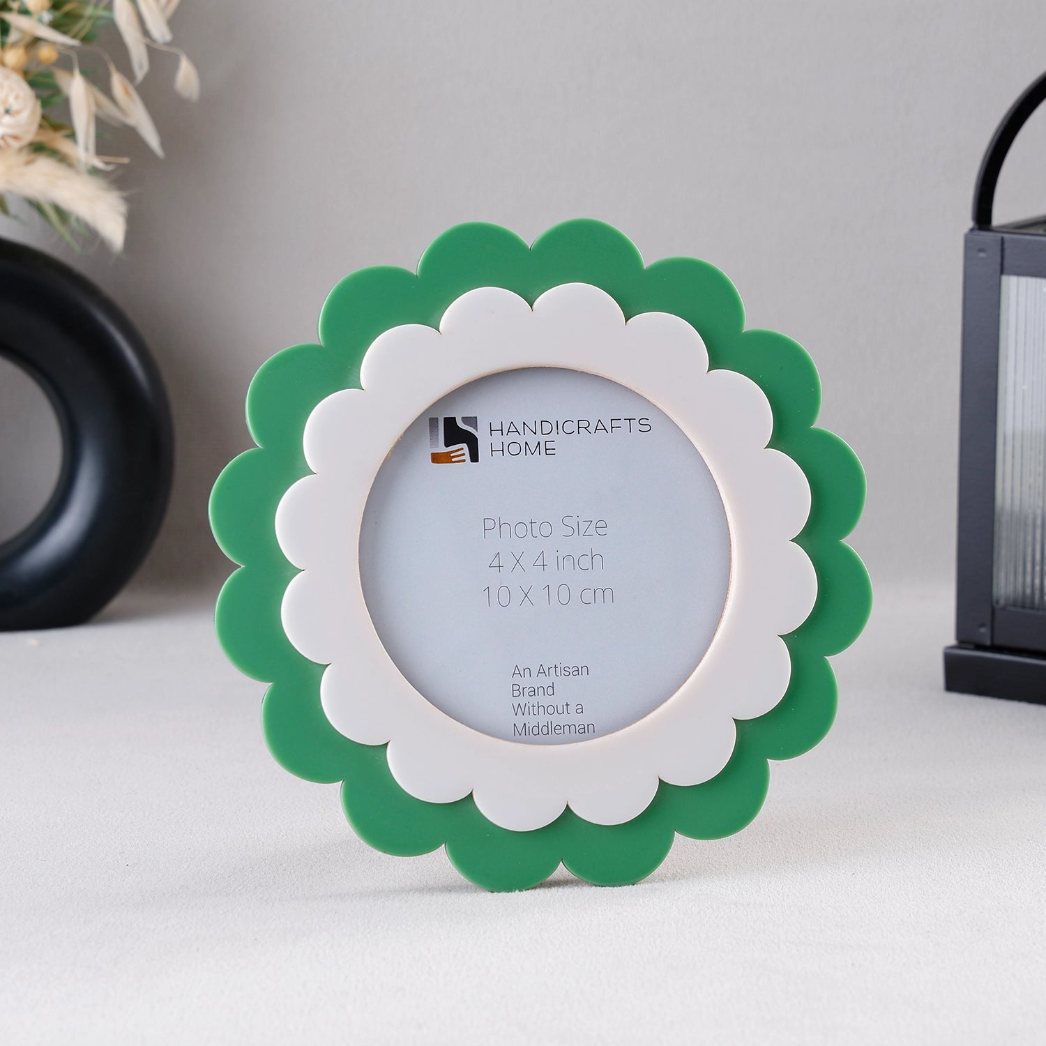 Round Scalloped Resin Inlay Picture Frame, White - Green, 4" x 4"