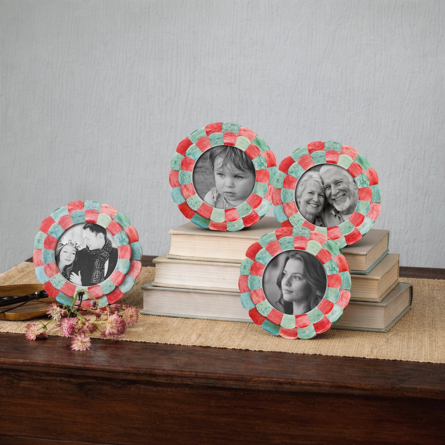 Round Baby Picture Frames Scalloped Pattern Bone Inlay 4"x4", Green, Red