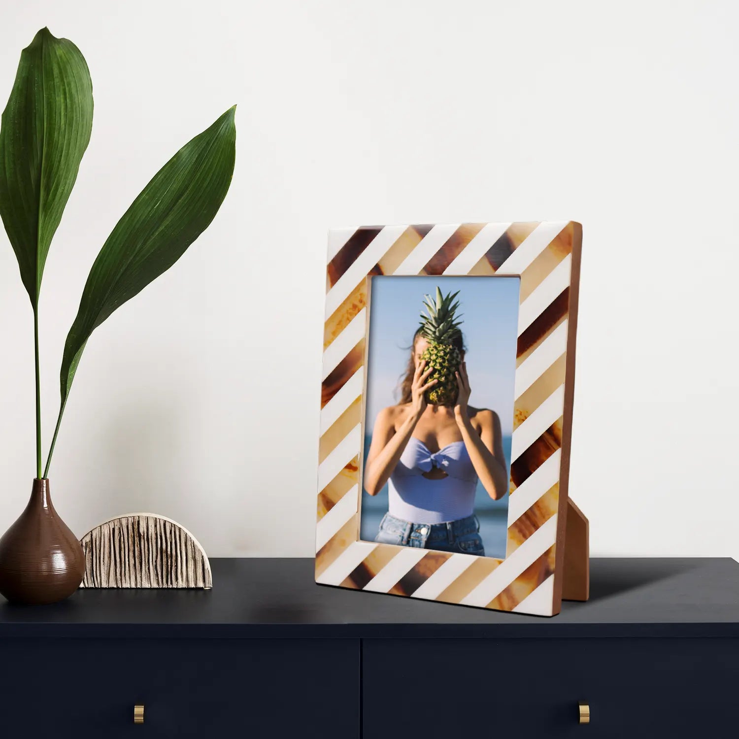 Bone & Resin Inlay Brown & White Striped Pattern Picture Frame