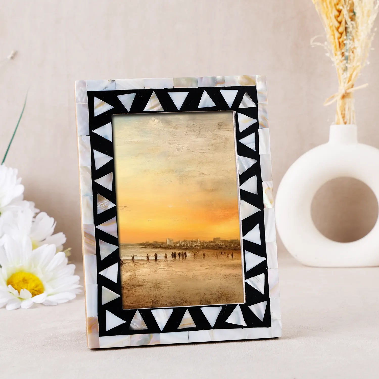 Triangle Mosaic Photo Frame 4x6 & 5x7 - Black & White