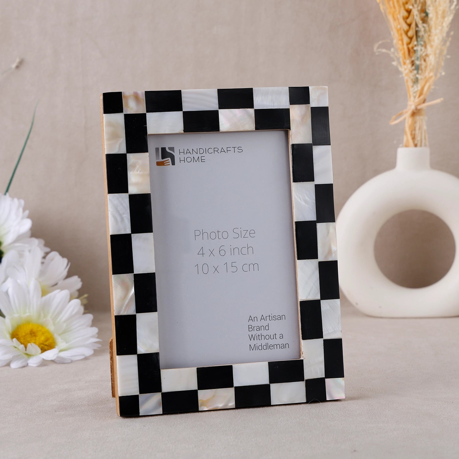 Checkerboard Photo Frame - White & Black, 4x6 & 5x7 Sizes