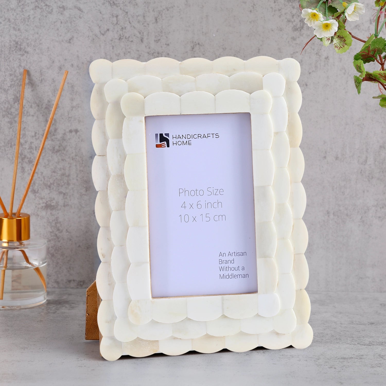 Picture Frames Scalloped Pattern Bone Inlay Collection in 4x6, White