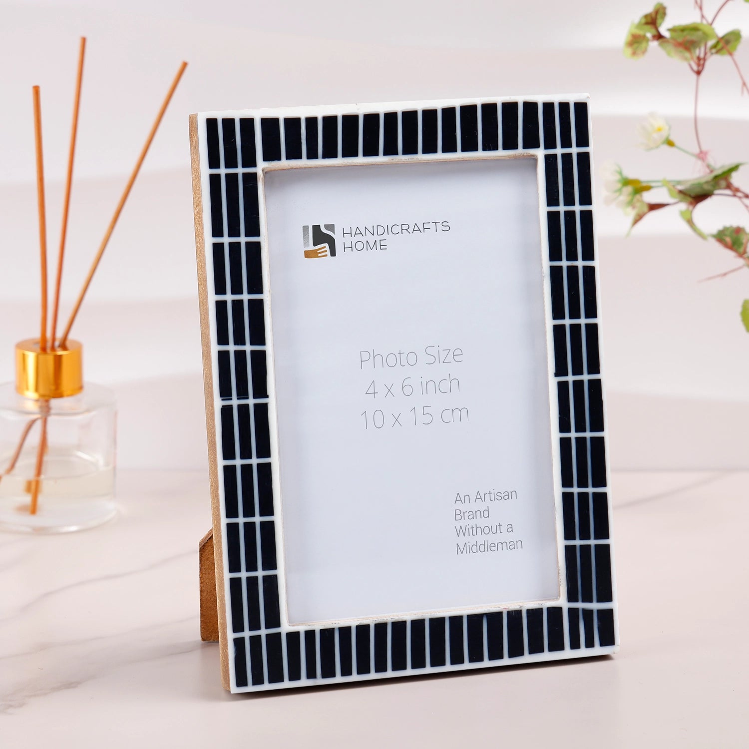 Picture Frames Manhattan Skyline Pattern Resin Inlay Collection in 3 Sizes, Pack of 2