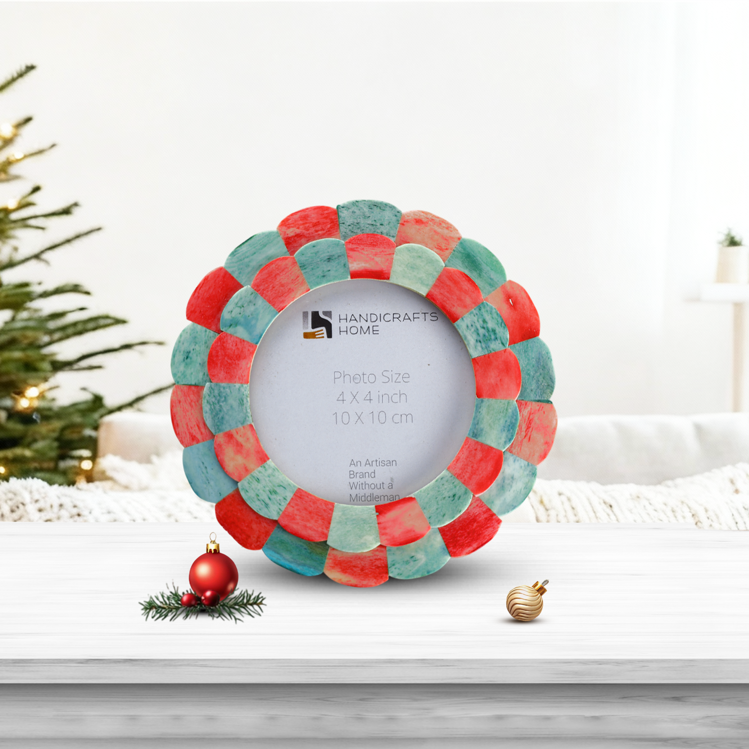 Picture Frames Scalloped Pattern Bone Inlay Collection in 4 sizes, Green & Red