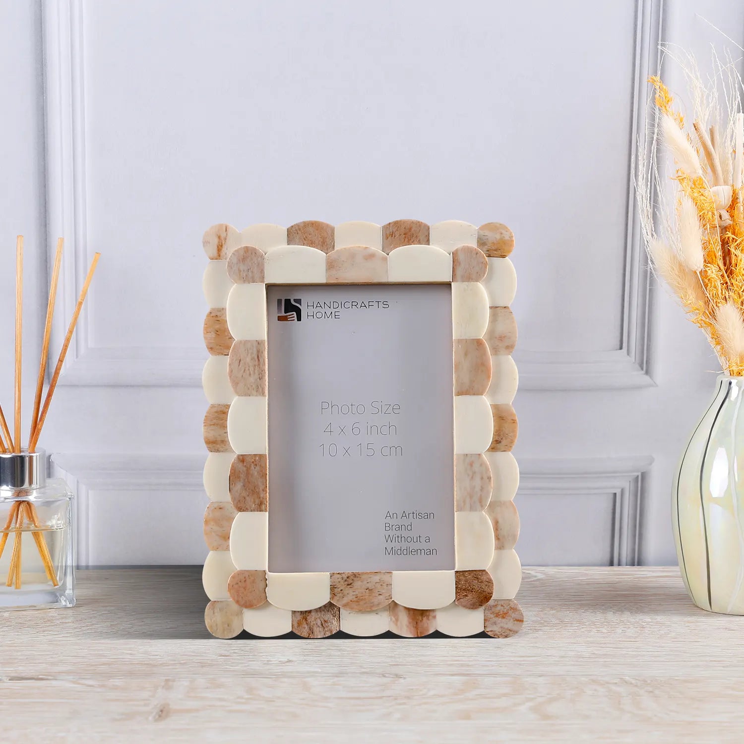 Picture Frames Scalloped Pattern Bone Inlay Collection in 3 sizes, Brown