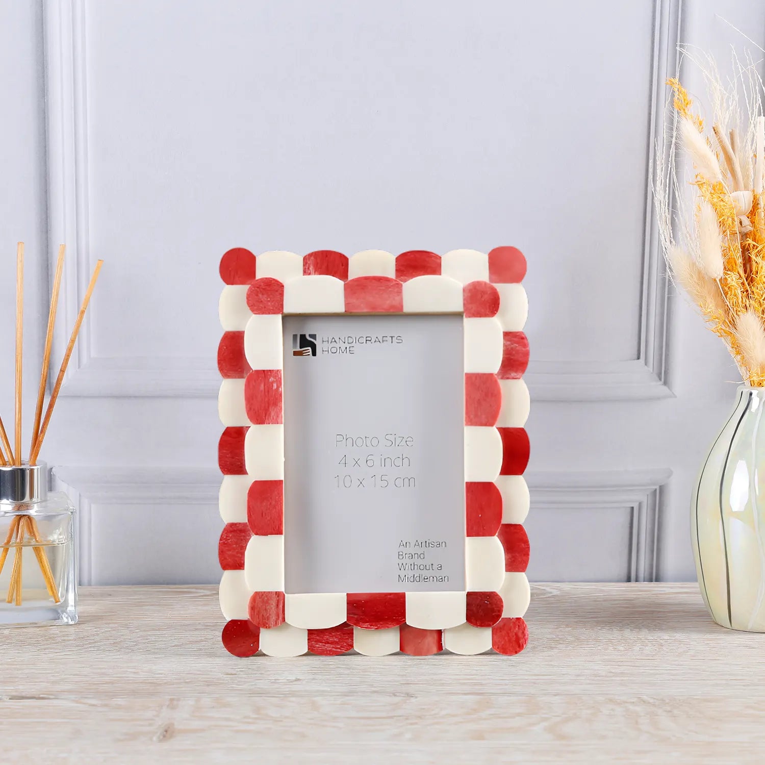 Picture Frames Scalloped Pattern Bone Inlay Collection in 4 sizes, Red