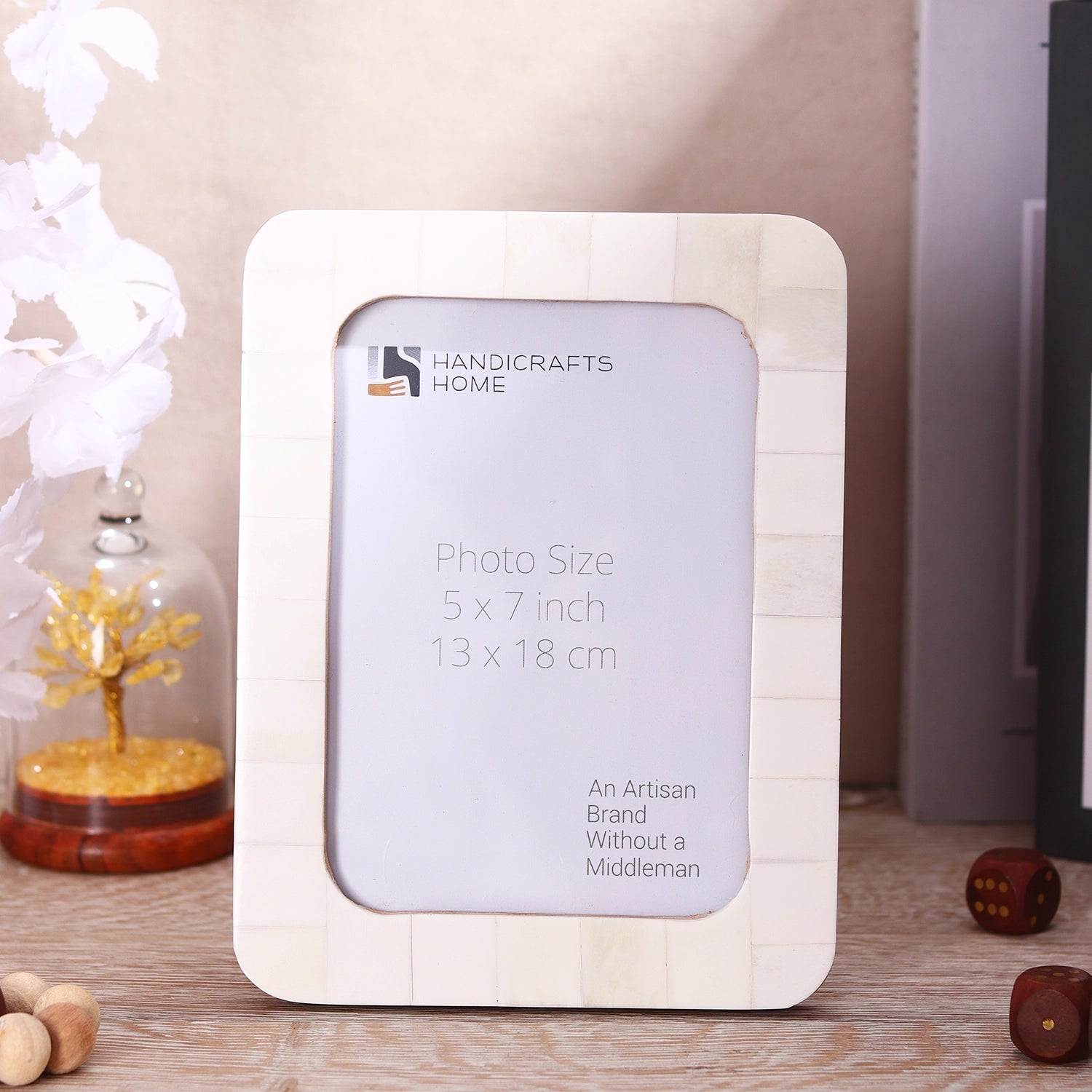 Classic Curve Bone Inlay Picture frame for Holiday Decor & Gifting - White, 4x6 and 5x7