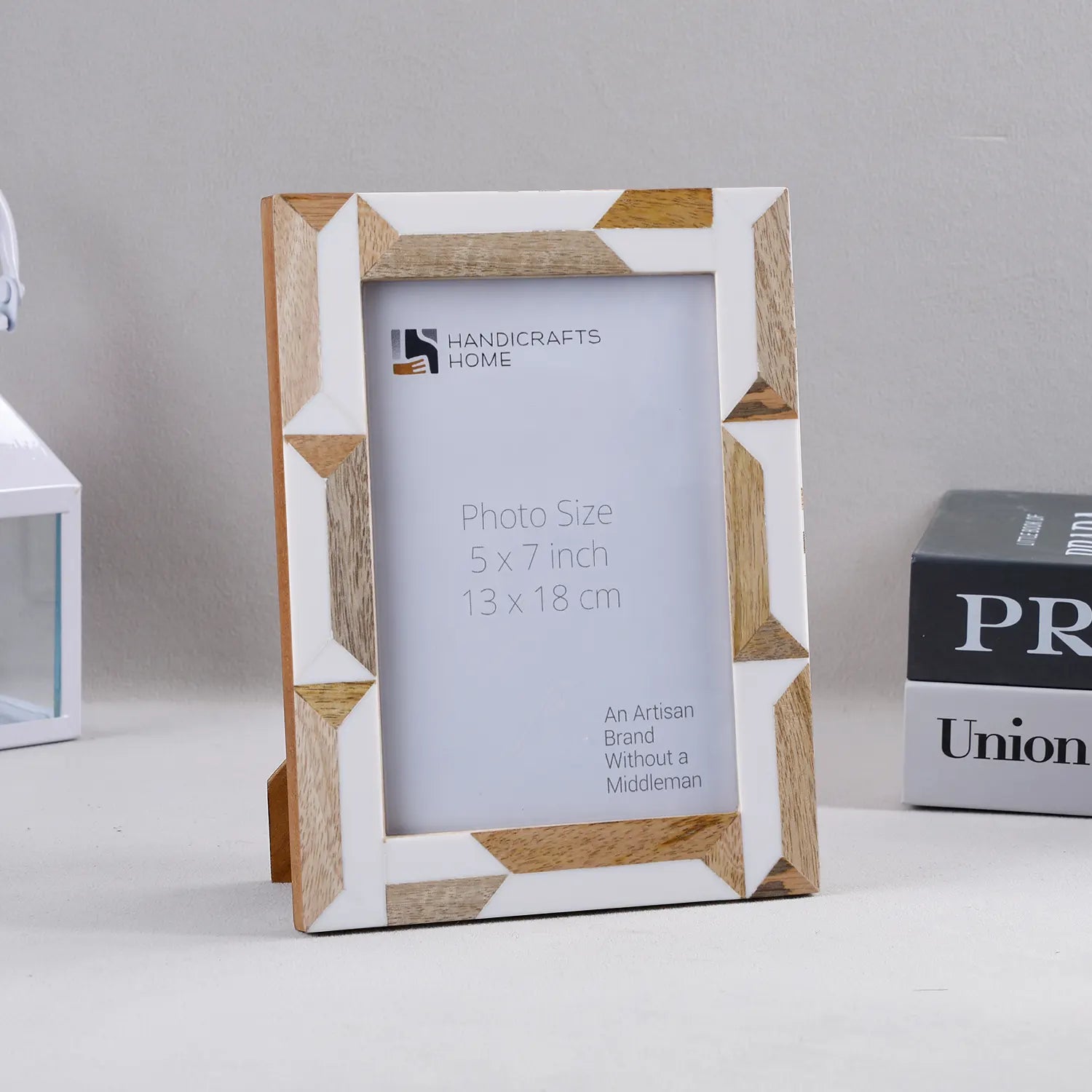 Woodline Pattern Resin & Wood Picture Frame in 4x6 & 5x7