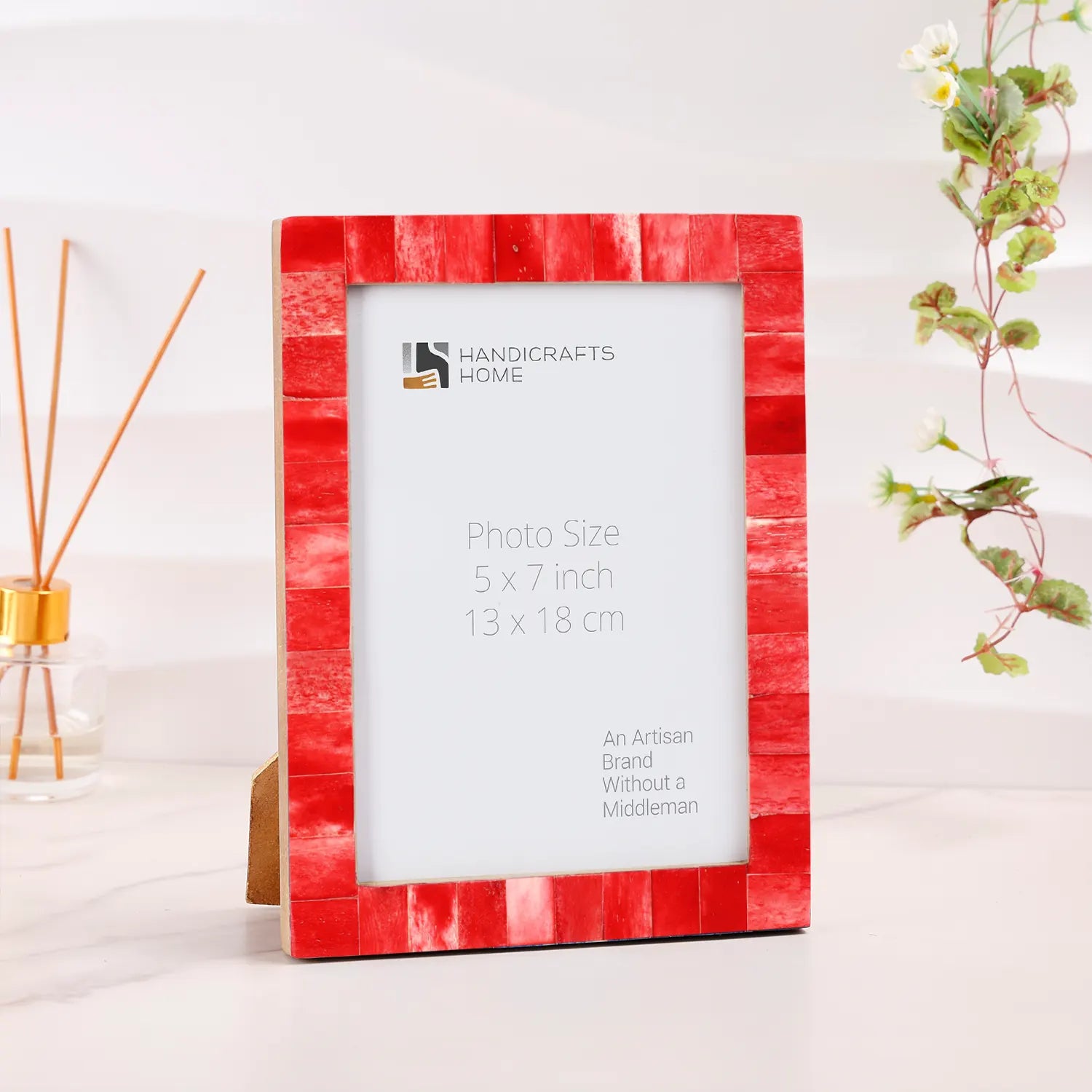 Picture Frames Classic Pattern Bone Inlay Collection in 3 Sizes, Red