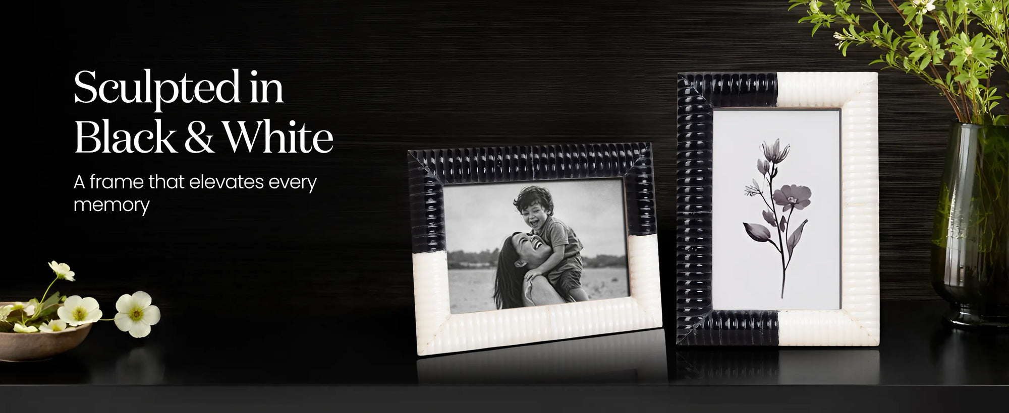 Picture Frame Ridged Collection Resin Inlay Black & White – 4x6 & 5x7
