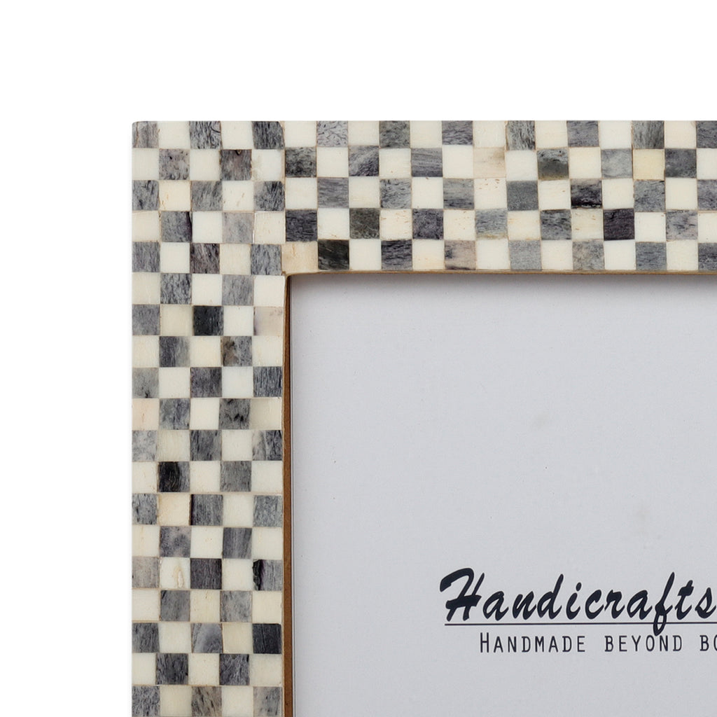 Checkered Pattern Picture Frames by Handicraftshome